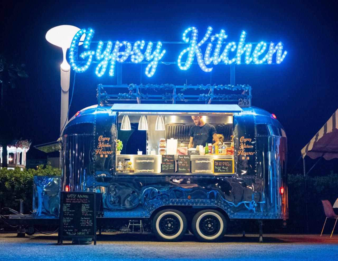 10 Best Food Truck Marketing Ideas | UpMenu 10 Best Food Truck Marketing Ideas | UpMenu