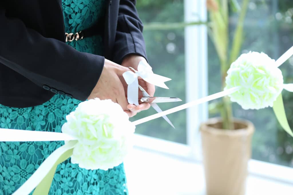 5 Steps to Make Your Grand Opening a Smashing Success | LOCALiQ 5 Steps to Make Your Grand Opening a Smashing Success | LOCALiQ